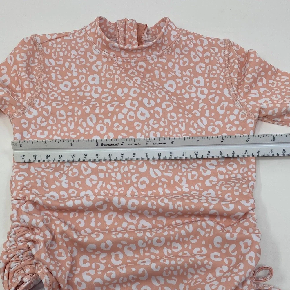 Tahari  Girls Pink Leopard Long Sleeve Rash guard Swimsuit Size 4